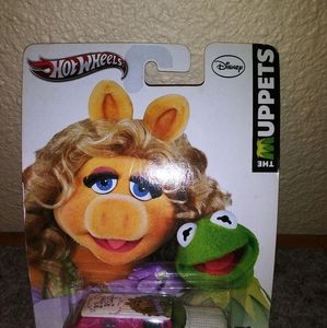 New in Pkg. The Muppets Hotwheel